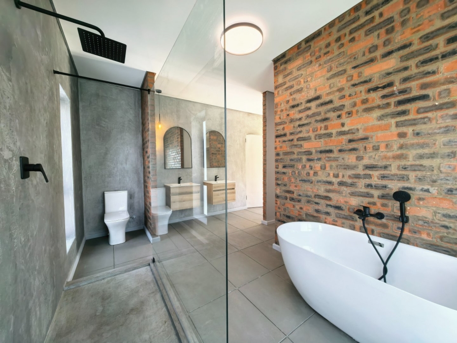 4 Bedroom Property for Sale in Cherry Creek Country Estate Western Cape